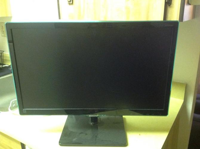 20 inch monitor screen