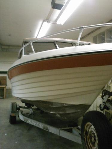22 Foot Bell Boy Boat and Trailer