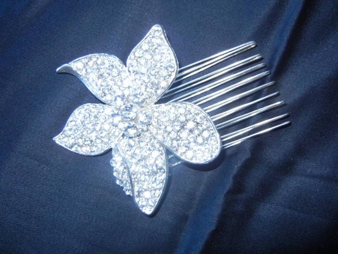 Beautiful Wedding hair comb and jewelry set!!