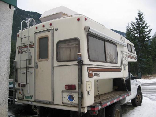 Bigfoot truck camper for sale in Nakusp, British Columbia - British Bigfoot 10.4 Truck Camper For Sale