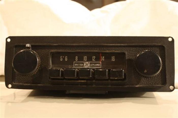 British Leyland - MGB - AM car radio