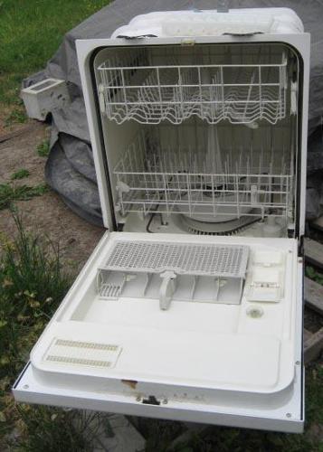 Build in dish washer Kenmore in good working order
