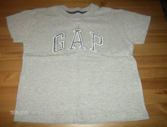 FS: GAP Boys Grey Logo Tee Shirt Size 4/5