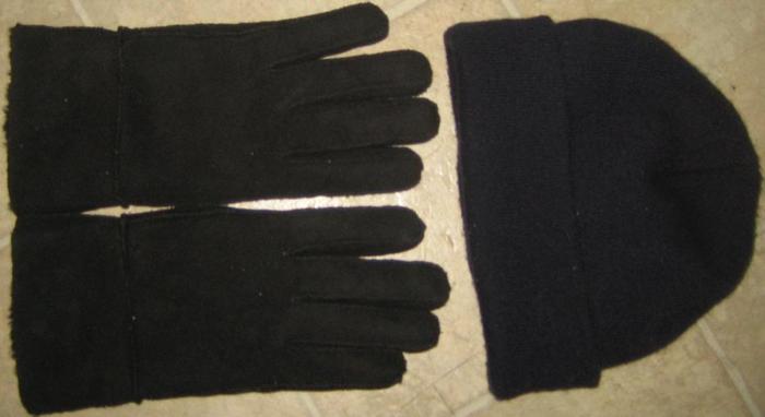 gloves and toque