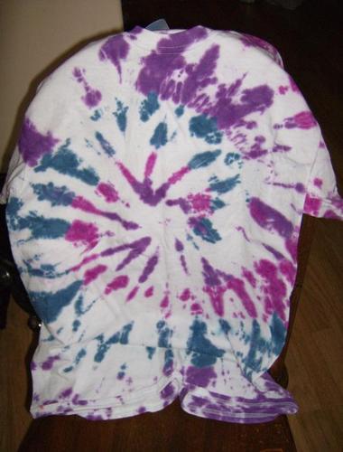 handmade 2nd Medium tye-dye t- shirt+ 1 free used blu ray choose from 16