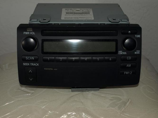 Original Toyota AM/FM/CD Car Radio