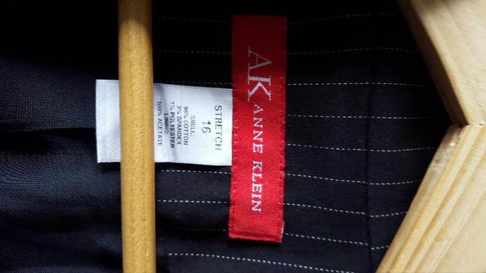 Size 16 Anne Klein black pinstripe blazer
