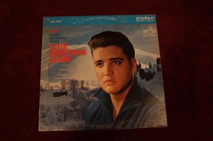 Vintage 2 Elvis Christmas Albums