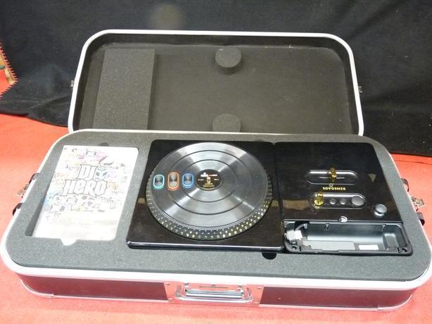 Wii JAY-Z renegade edition turntable with stand and DJ Hero game