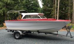 5.7 volvo gsi with duo prop and stainless props. This boat had new transom, stringers and fuel tank installed in 2005. The leg has 400 hours on it (1998 model), engine 100. I bought it in 2010 in not running condition (the engine dropped a valve previous