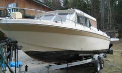 1972 Cabin Cruiser -
-140 Mercury engine
-galley kitchen
-port-a-potty
-needs work on roof
email for more info
