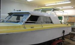 1974 fiberform  26' ,  350 engine volvo leg, head and galley and sleeping for 4.... good overall condition , recently had it tuned up and mechanically looked at. everything seems to in working order ... also recently cut and polished ( pictures were taken