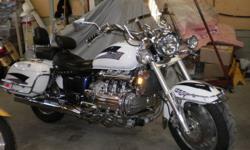 1997 HONDA VALKYRIE TOURING, CUSTOM MURALS, HARD BAGS,  RUNS EXCELLENT, WINDSHIELD, DRIVING LIGHTS, CHROME ACC. 2 BACK RESTS, RECENTLY CERTIFIED, NEW REAR TIRE & REAR BRAKES. DEALER CHECKED THE BIKE OVER AND WAS CERTIFIED. REALLY NICE BIKE, LOTS OF POWER