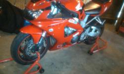 I have a 2001 CBR929RR for sale. Great bike, runs awesome and is wicked fast. Has a Jardine exhaust, was cut down so its not long and bulky, sounds great, red wheel stripes, carbon fiber mirrors, carbon fiber levers, carbon fiber tank pad, new front and