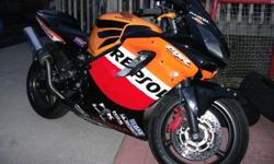 Selling one of a kind 2002 Honda CBR F4I with repsol fairing kit.
Intergrated led tail lights
Hindle Exhaust
Carbon Fiber Heal Gaurds
Comes with Honda Repsol Kevlar Jacket worth $400
Comes with original owners manual
Bike is very clean a must see
Low ball