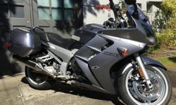 This super sport touring bike provides a thrilling ride with power to spare. Well maintained and used synthetic oil. Features:
- ABS system
- Adjustable electric windscreen (touring screen - quiet!)
- New battery
- New rear Michelin Pilot 3
- Newer front