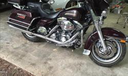 2006 Harley Electraglide Classic touring pac runs great good tires 40 kil