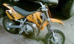 This little dirtbike is in great condition, new tires barely ridden by my grandson - grew toooo fast. Spare seat.