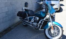 2007 Kawasaki Vulcan. Comes with detachable Memphis Shades batwing fairing along with the Memphis Shades quick detach color match windshield, aftermarket hand grips & throttle rocker, Cobra engine guards (plus removable engine guard leg protectors) & K&N
