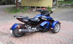 1st edition #3030 Can Am Spyder reverse trike
two sets body panels ( yellow and blue)
two extra front rims
passenger back rest
extra windscreen
31000 km
bought new 2008
willing to trade for 883 superlow + cash
may consider other trades