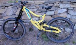 Very capable DH bike for an approachable price. Bike is in great working order. Services regularly, and ready to hit the slopes. Great bike for Whistler, Mt Washington or just the local downhill trails. Bike has Dual crown Marzocchi rcv888 front shock,
