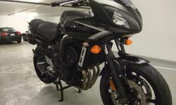 2009 Yamaha FZ6
Black
18,000 km
Michelin Pilot Road 2 tires
Recently serviced and in excellent condition (only a couple minor scratches on the tank)
Great all around bike that does it all! Good for beginners and veteran riders, sporty performance with a