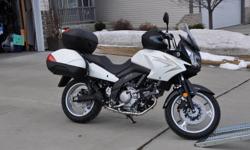 2010 Suzuki V Strom 650, ABS with factory luggage, 1300 kms, excellent bike!