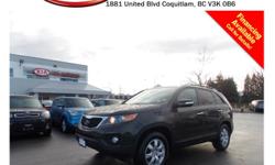Trans
Automatic
This 2011 Kia Sorento LX comes with alloy wheels, fog lights, roof rack, tinted rear windows, power locks/windows/mirrors, dual control heated seats, steering wheel media controls, Bluetooth, A/C, AUX/USB/iPod connections, CD player,