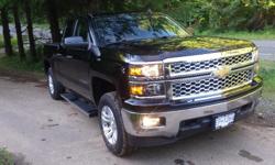 *2014 chevrolet silverado 4x4 5.3L
*low kms 13,000km
*leveling kit installed at dealership
*pw with auto up and down for front windows, pl, power mirrors, a/c, climate control, cruise control
*power driver seat
*back up camera
*remote start
*tow package