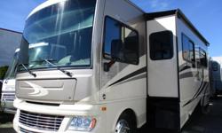 2014 Bounder 36E
Life is what happens when you are making plans; go right ahead and take that cross-country journey! This Bounder was built for extended travel.&nbsp;
*Ford Chassis 6.8L Gas Engine&nbsp;
STK# S14C10344&nbsp;
10203 km&nbsp;
Dealer #