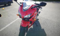 This is the ideal starter bike, it has ABS, it has the perfect amount of power and weight which makes it very maneuverable. The bike looks like brand new, never drop. The bike currently has 11000 km. And I have changed the Exhaust.The sound of the coffman