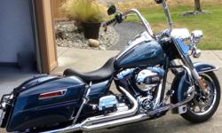Excellent opportunity to own a truly convertible Touring Bike
On those super nice days, loose the windshield or fairing and cruise around in style looking only through the 14" Apes.
Cooler days or for trips and touring, slap on the windshield or fairing