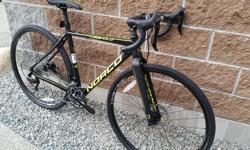 NEW 2015 Norco Threshold A1. CLEARANCE PRICE $1399, regular price $1700. 50.5cm frame - for riders between 5'4" and 5'6".
Shimano 105 shifting, carbon fork, 12mm Front axle, Hayes CX brakes. Light weight and fun cross bike.
Year Warranty. On Salt Spring