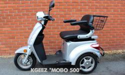The brand new Design 2016 Kgeez "MOBO 500" mobility scooter is now in stock in 4 colors (Royal Blue, Silver, Purple and Candy Apple red)
The NEW MOBO is 60volts and will travel approx 45kms on one charge and comes complete with MP3 mini SD/USB stereo