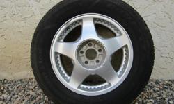 only 8,305km
on Ford Windstar rims
Windstar rims will fit 1998-2003 Windstar
Also the same bolt pattern was used on the 2004-2005 Freestar
all 4 for $1000
