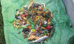 228 Animals and Dinosaurs
from 2 inches to 9 inches
$45 for the lot will not split up must go as a lot.