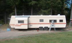 1988 CORSAIR camper trailer
Sleeps 9 comfortably
1 tip out for dining
full size awning,sliding door plus man door
fridge ,stove ,heat ,bath all working
no leaks
Towable and delivery and set up can be arranged
Email for further details or call 705 646 0922