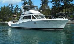 Location: off site
Hull Material: Fiberglass
Engine/Fuel Type: Diesel
Designer: Chris Craft
LOA: 42' 4
Beam: 14'
Displacement: 34,000 lbs (net)
Draft: 3' 11
Has Moorage: Yes
The 42 Commander/Sport Sedan was the longest production run (1974 - 1990) of any