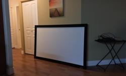 9 yr Projector Screen with mounting bracket