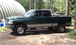 GREAT 4WD WORK TRUCK
5.9 magnum 360 gas motor with about 180k
has been sitting under a cedar tree,so its cheap and priced to go.
Will need batt,fuel to drive away.
tune and clean up...
driver door pin needs replacing.
trans is starting to slip off start.