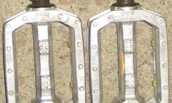 aluminum pedals
$20
Email or call ANY time, including evenings, Sunday and holidays, 604-800-2104 (Kelowna) no texting