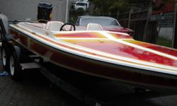 Awesome 1990 Targa 19 foot  Bubble Deck.   $4.500
Crazy fast  75 mph plus fires first turn
Very Clean Boat  No Rust
POWER
1990 Mercury 200 Black max outboard Power
50 hrs new rebuild,  possible to sell separately
Never seen salt water
HULL
Shallow V