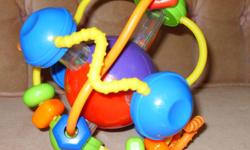 great gift idea for a new one just learning to explore.
this is a discovery toy filled with bright colours and lots
of moving parts.
great gift for your baby .
bright and colourful !
can be picked up in kemptville anytime
please see our other ads for lots
