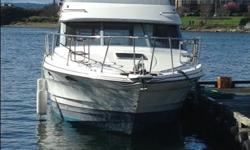 Bayliner model 2958 1990 command bridge. Sleeps 5 with shower and kitchen area. All service records have been kept meticulously. Maintained well and in good overall condition.
For more details go to the website link below: