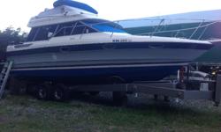 Great boat - we've enjoyed this boat for the last 2 years going on trips around the gulf islands and down to Seattle last year.
Powered by twin 350 cobra drives - engines were pulled last winter, legs completely rebuilt and engines overhauled.
Hot water