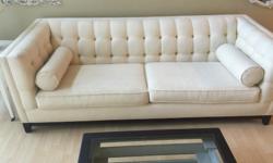 This loved sofa is to big from my new home.
Great condition, 3 yrs old Was in storage for 2yrs.
Cotton poly blend.
Couch 92 X 38deep X 32 high
Available & must go July 31