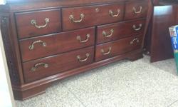 -medium brown color
-dresser, sleigh bed,large dresser with a mirror
call for more details
4037939678