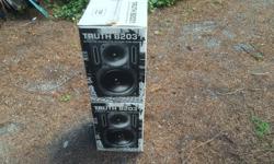 1 matched pair of high resolution reference studio monitors.
Professionally bench tested.
In original boxes, low use, non-smoking studio.
Great for DJs and Project Studios.
