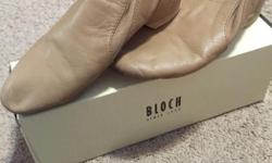 Childrens's Bloch tan split sole elasta bootie leather 12.5 good shape worn one season