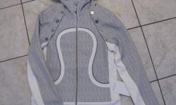 BNWT Special Edition Lululemon Scuba Hoodie
Size : 6 Color : ghost heathered coal herringbone/ghost
All sold out online!!
Asking $200.00
Call Laura @ 250-426-6616